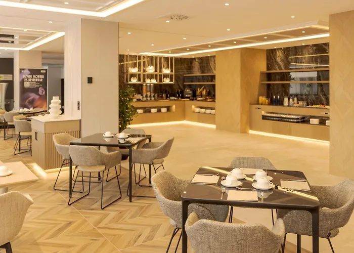 Hotel Ilunion Romareda Zaragoza